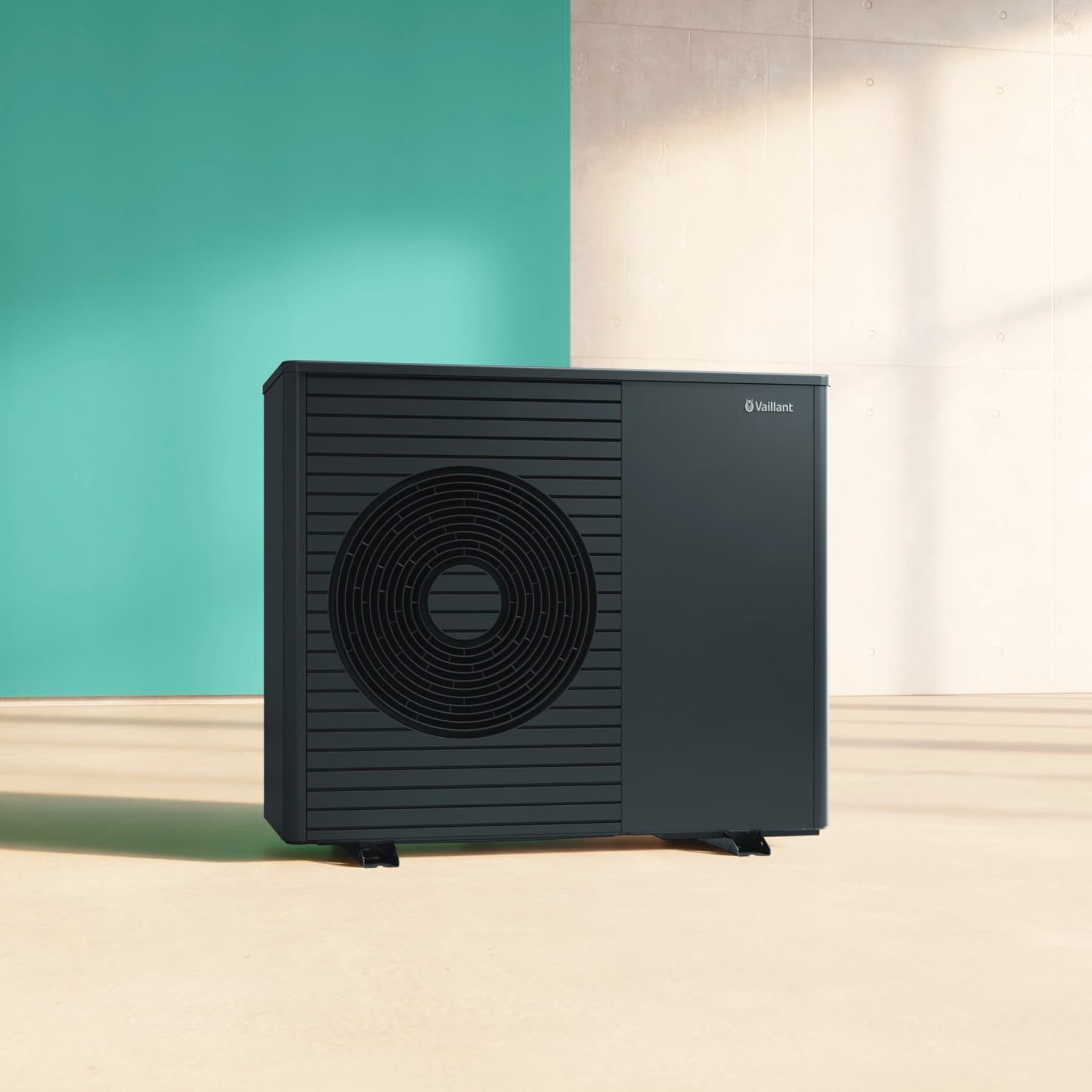 Luftwärmepumpe aroTHERM plus von Vaillant in einer Nahaufnahme.