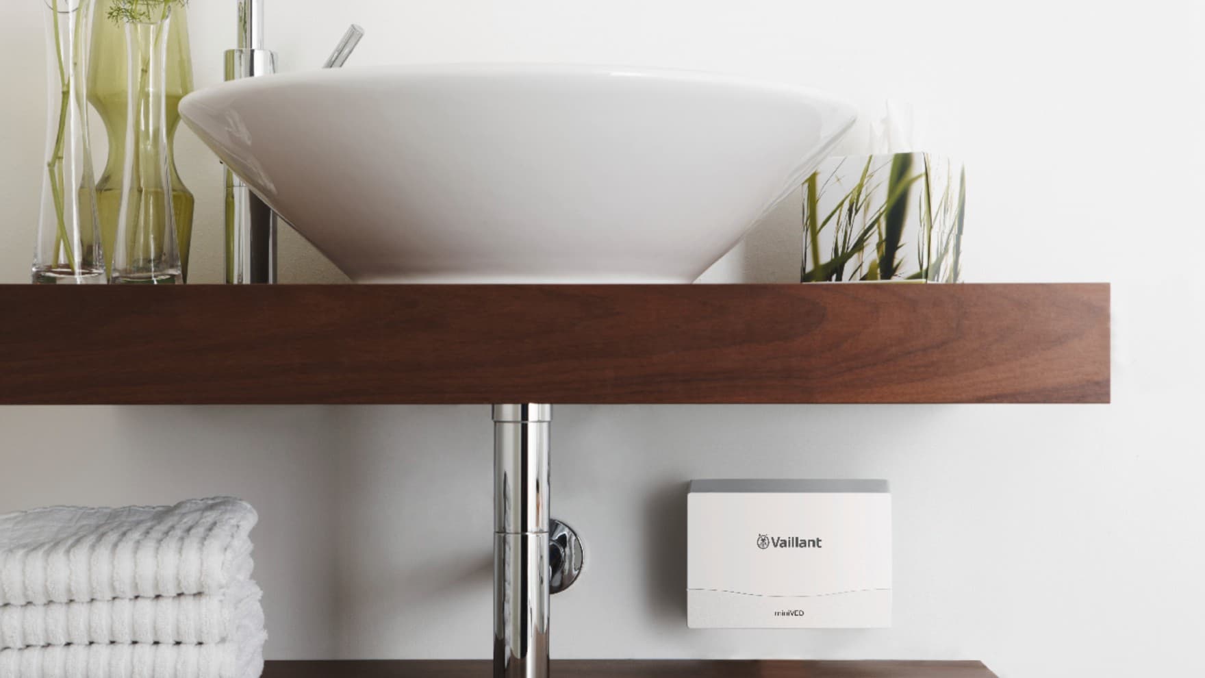 miniVED hängend unter einem Waschbecken im Gäste-WC