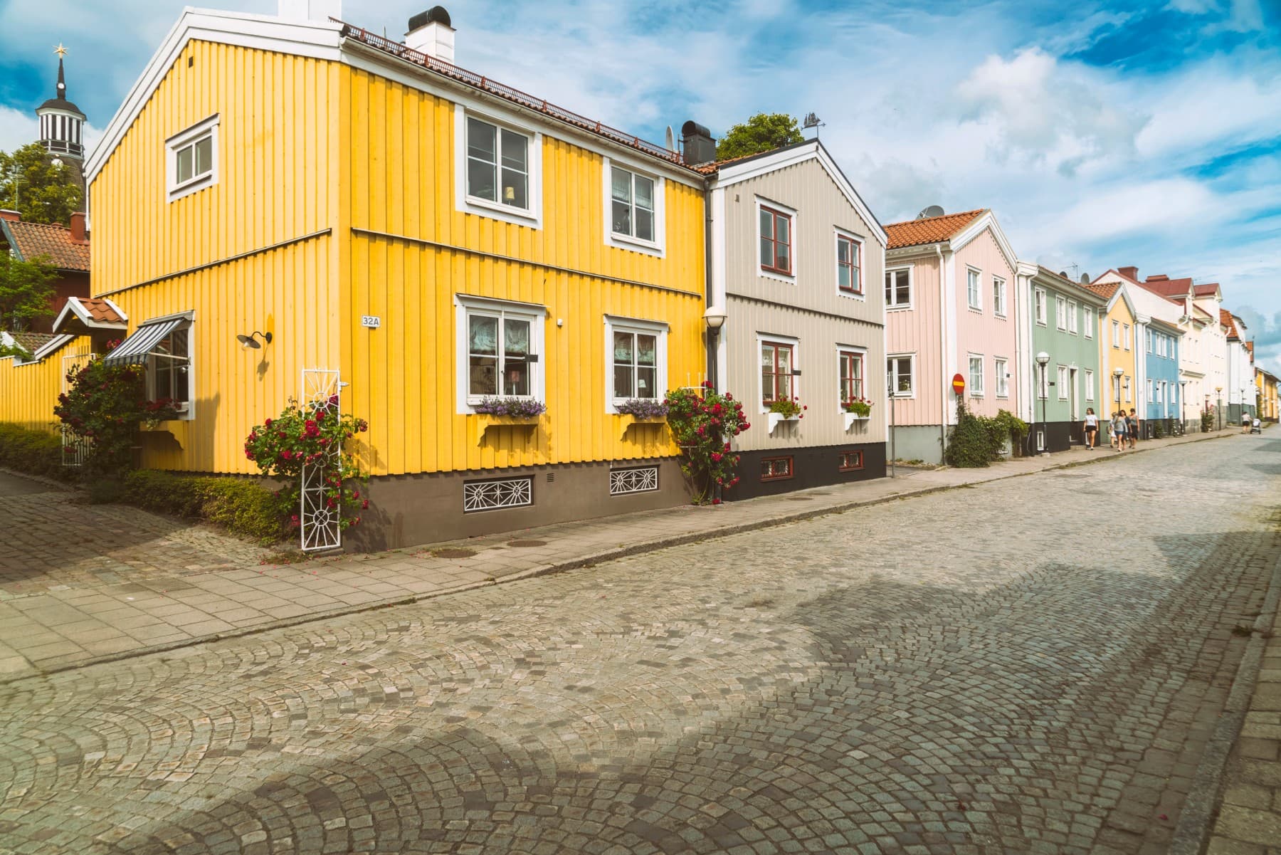 Eine bunte Häuserfront