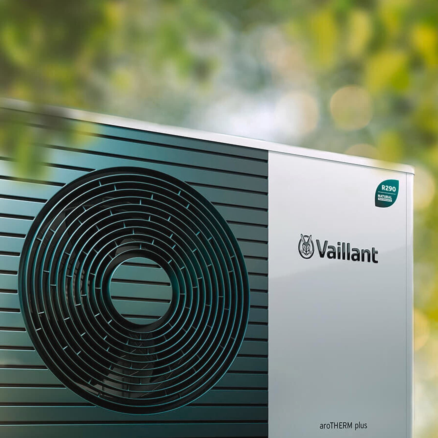 Detailfoto einer Vaillant Wärmepumpen Außeneinheit